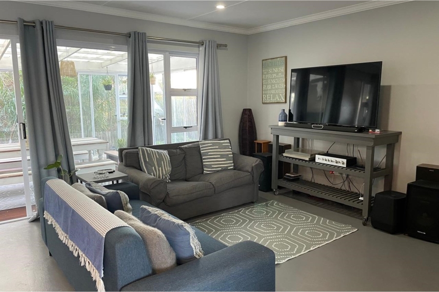 3 Bedroom Property for Sale in Glen Eden Eastern Cape